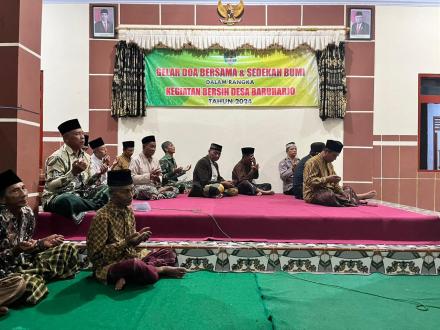 Kegiatan Do'a Bersama dan Sedekah Bumi dalam rangka Bersih Desa Baruharjo Tahun 2024